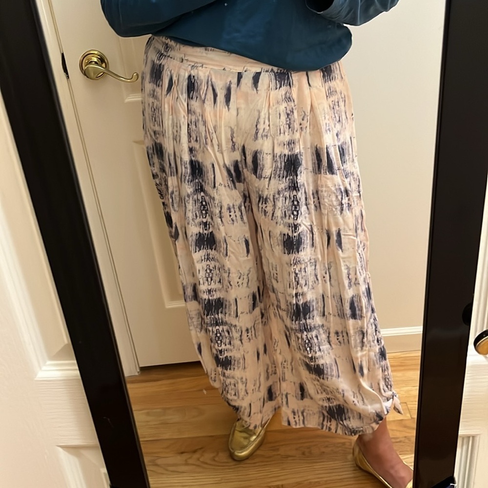 Anthropologie elevenses boho pants size L, peach, gray/ white